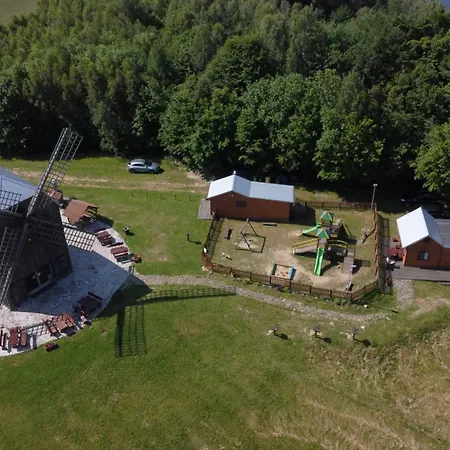 Wiatrak مزرعة للإقامة *