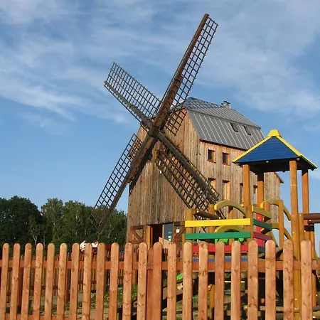 Wiatrak Gospodarstwo agroturystyczne Reboszewo